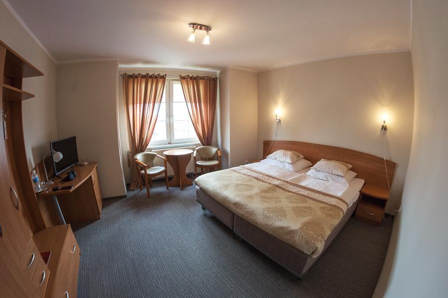 Sukiennice Hotel Chojnice Eksteriør bilde